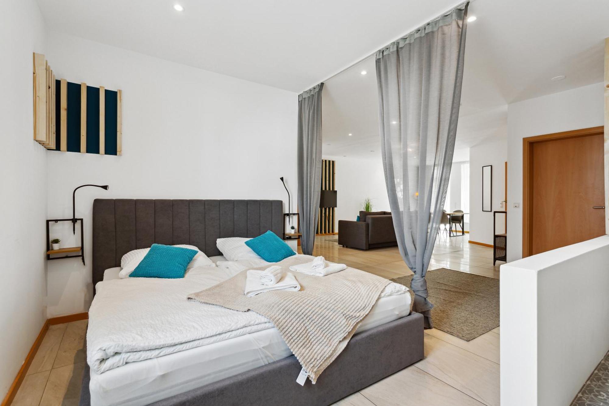 Gross, Modern, Vollausgestattet, Gemuetlich Mit Kueche Und Parkplatz Fuer Urlaub Oder Business Apartment Kettig Bagian luar foto