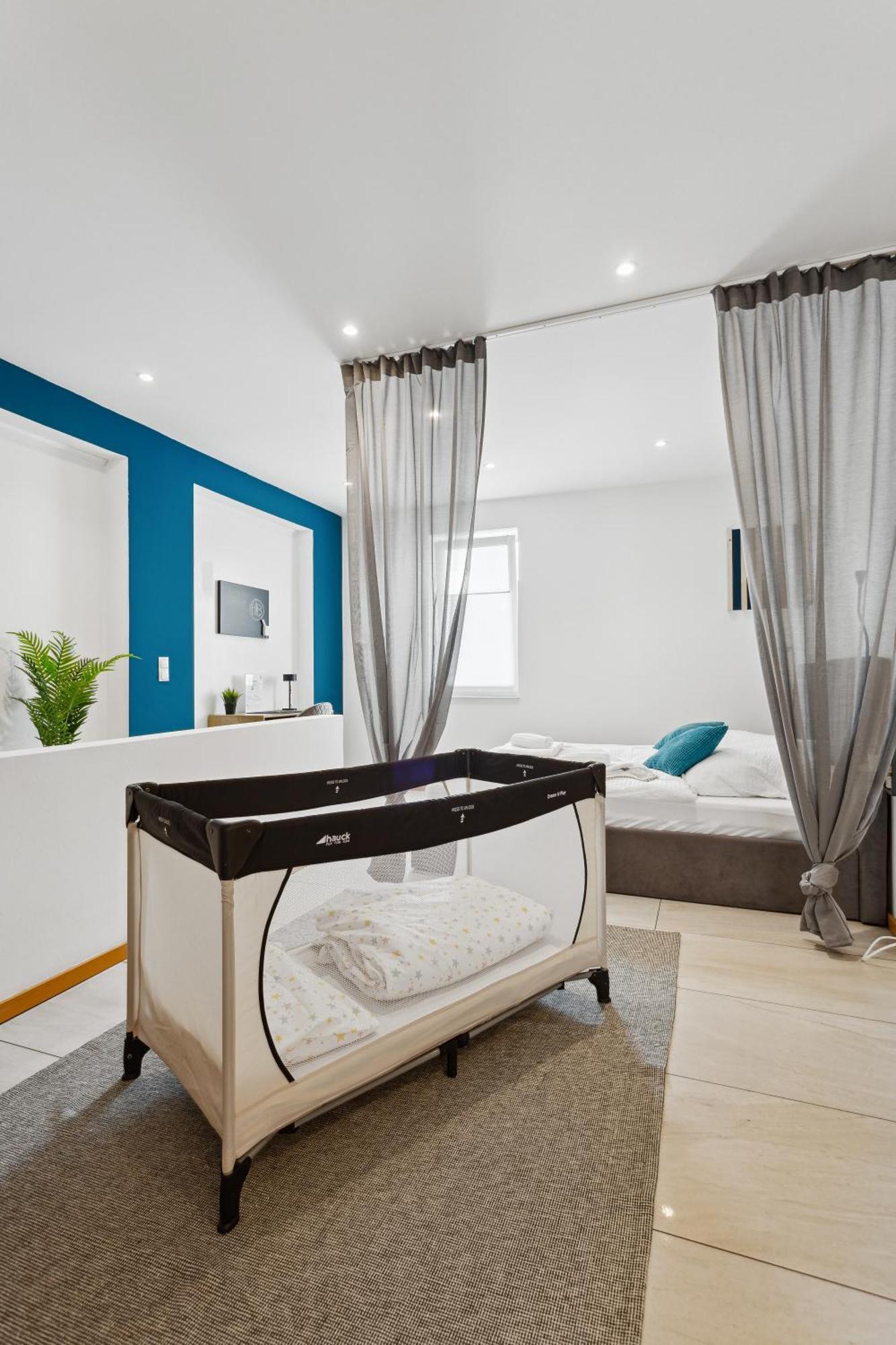 Gross, Modern, Vollausgestattet, Gemuetlich Mit Kueche Und Parkplatz Fuer Urlaub Oder Business Apartment Kettig Bagian luar foto