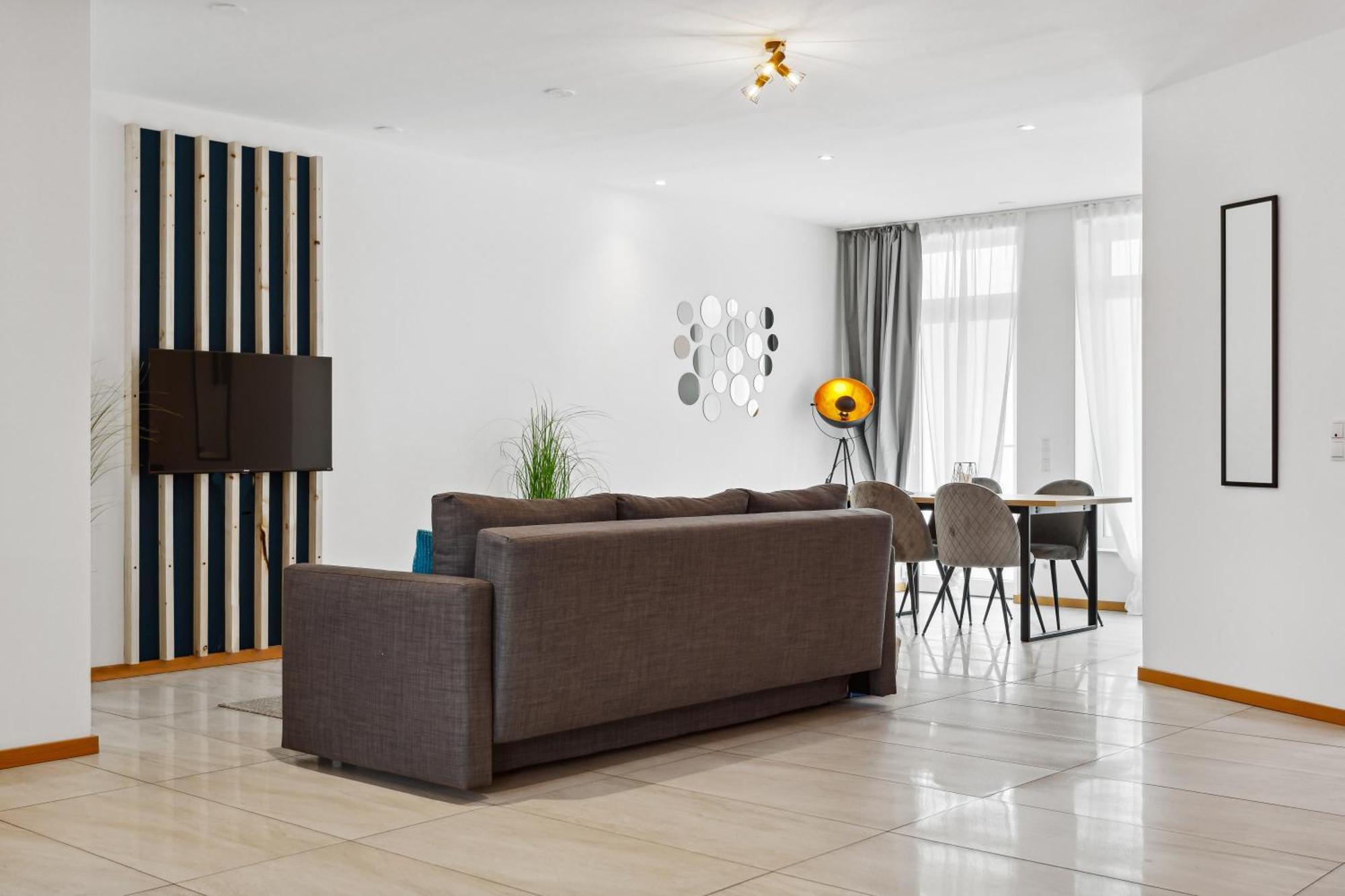 Gross, Modern, Vollausgestattet, Gemuetlich Mit Kueche Und Parkplatz Fuer Urlaub Oder Business Apartment Kettig Bagian luar foto