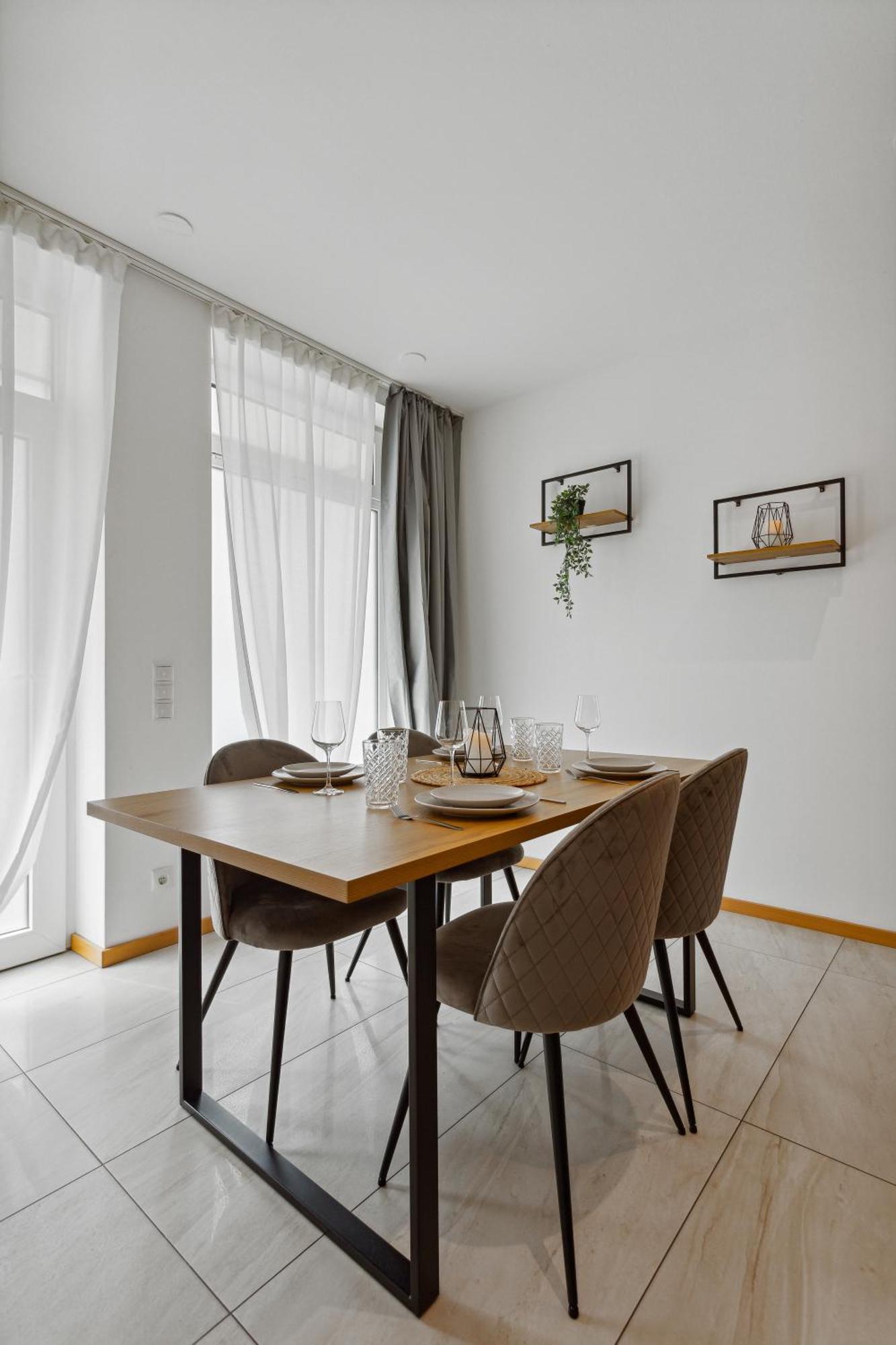 Gross, Modern, Vollausgestattet, Gemuetlich Mit Kueche Und Parkplatz Fuer Urlaub Oder Business Apartment Kettig Bagian luar foto