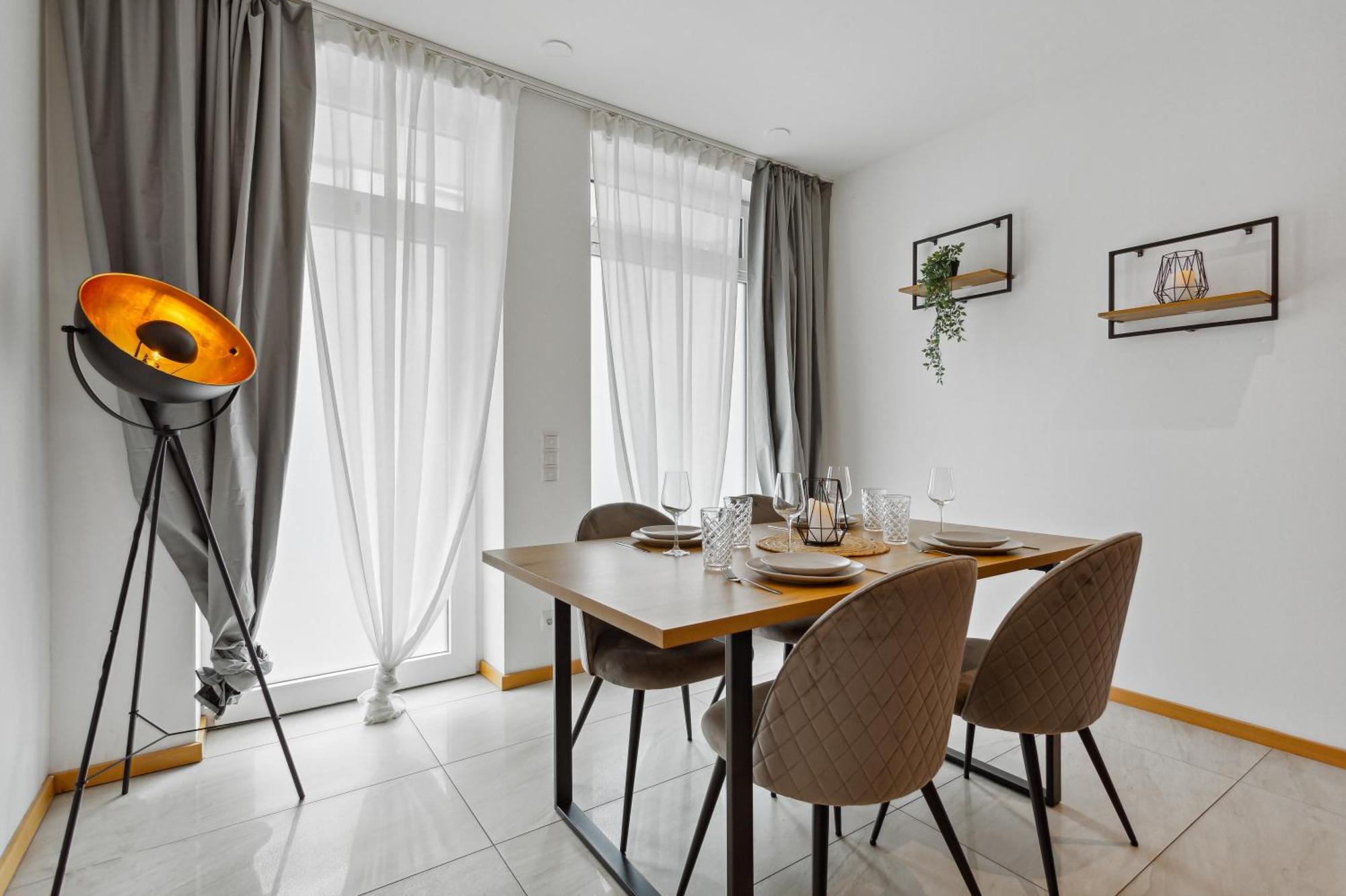 Gross, Modern, Vollausgestattet, Gemuetlich Mit Kueche Und Parkplatz Fuer Urlaub Oder Business Apartment Kettig Bagian luar foto