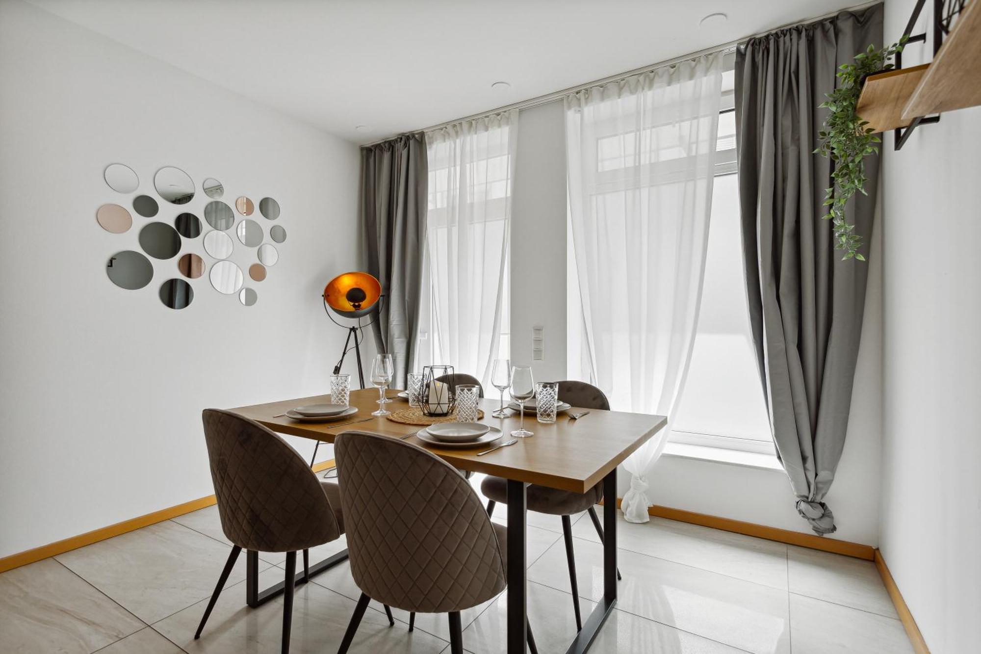 Gross, Modern, Vollausgestattet, Gemuetlich Mit Kueche Und Parkplatz Fuer Urlaub Oder Business Apartment Kettig Bagian luar foto